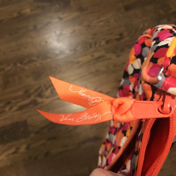Vera Bradley Pixie Confetti Little Crossbody NWOT - Picture 8 of 8